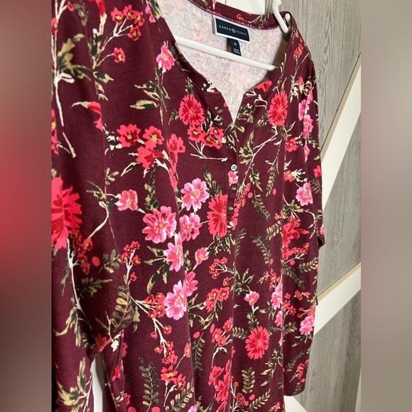 123. Karen Scott Floral Henley 3/4 Sleeve Top 1X - Picture 2 of 3